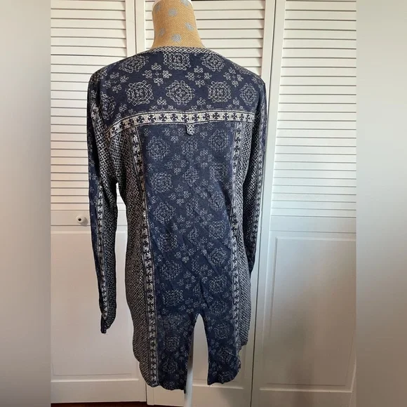 Ladies, lucky brand long sleeve top - Picture 4 of 5